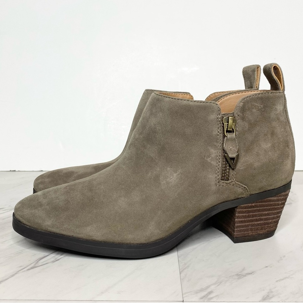 Vionic Cecily Green Nubuck Bootie 6